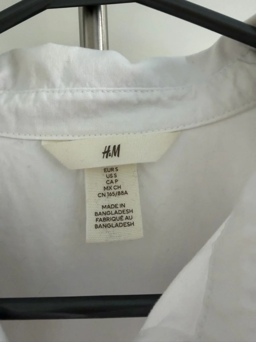 H&M White Boyfriend Button-Down Shirt (SZ S) - Picture 2 of 4